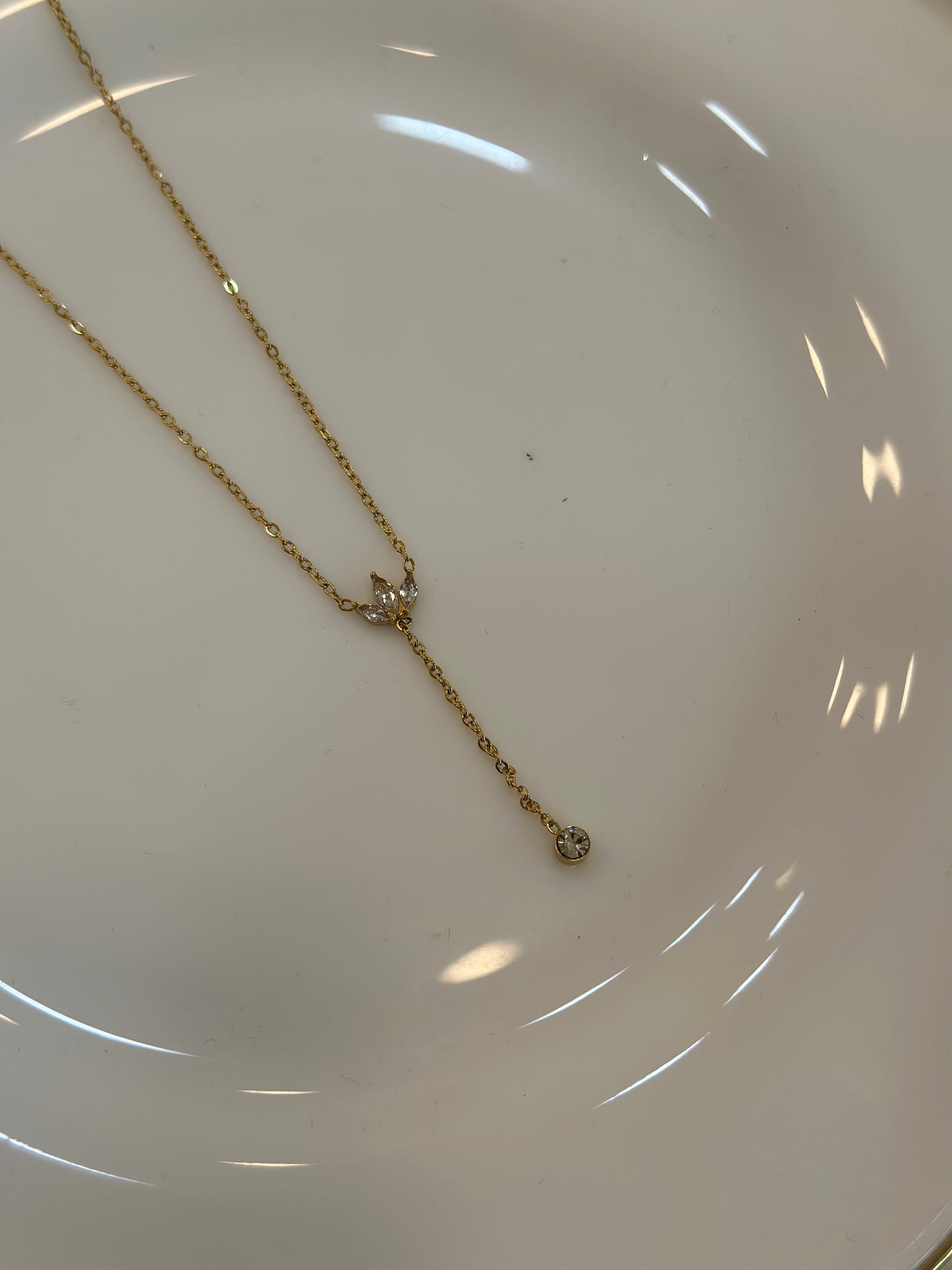 Alvira Necklace