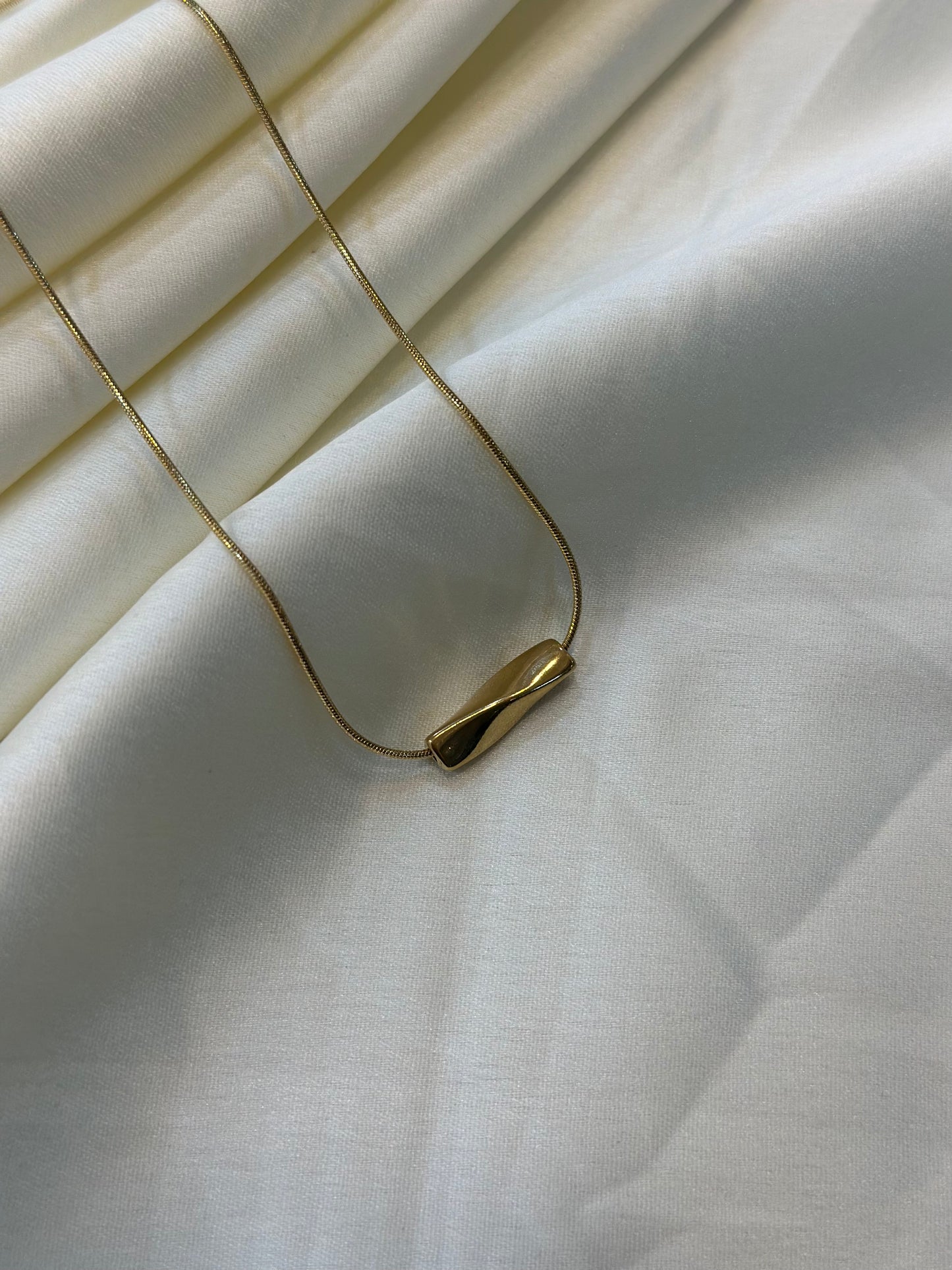 Twisted Necklace