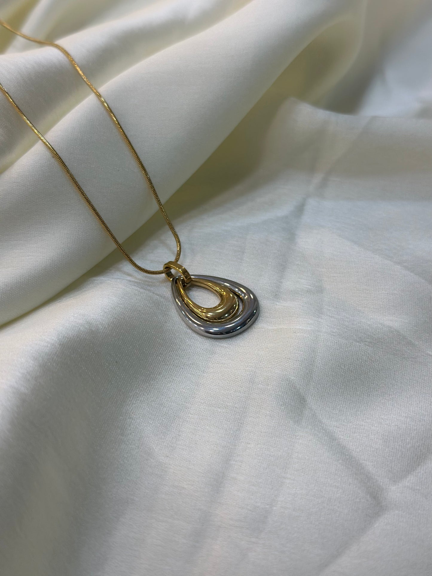 Droplet Necklace