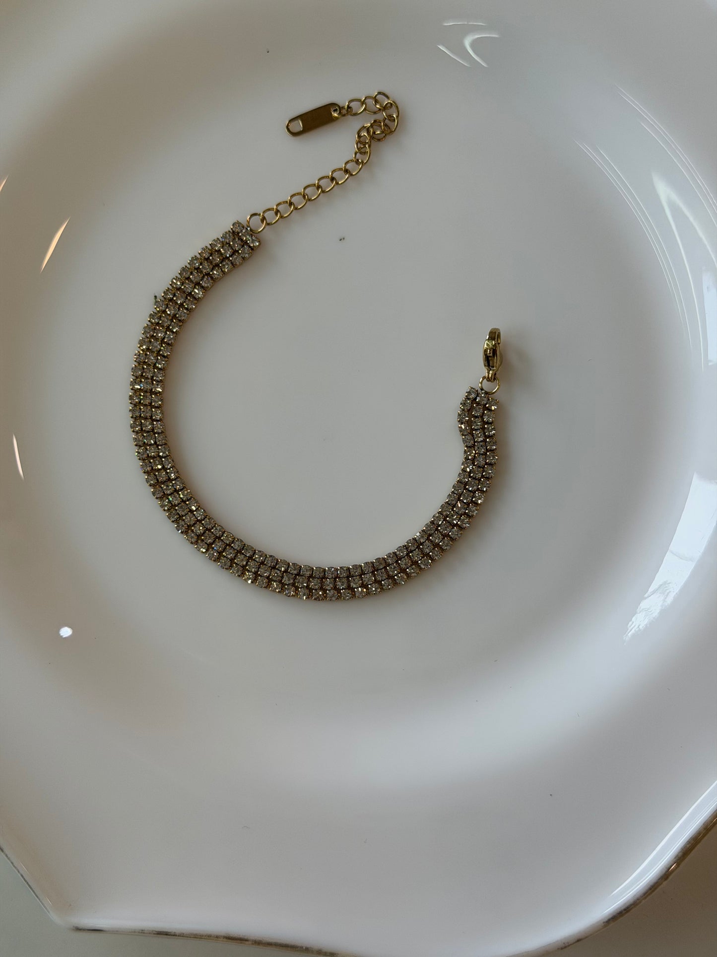 Sia tennis bracelet