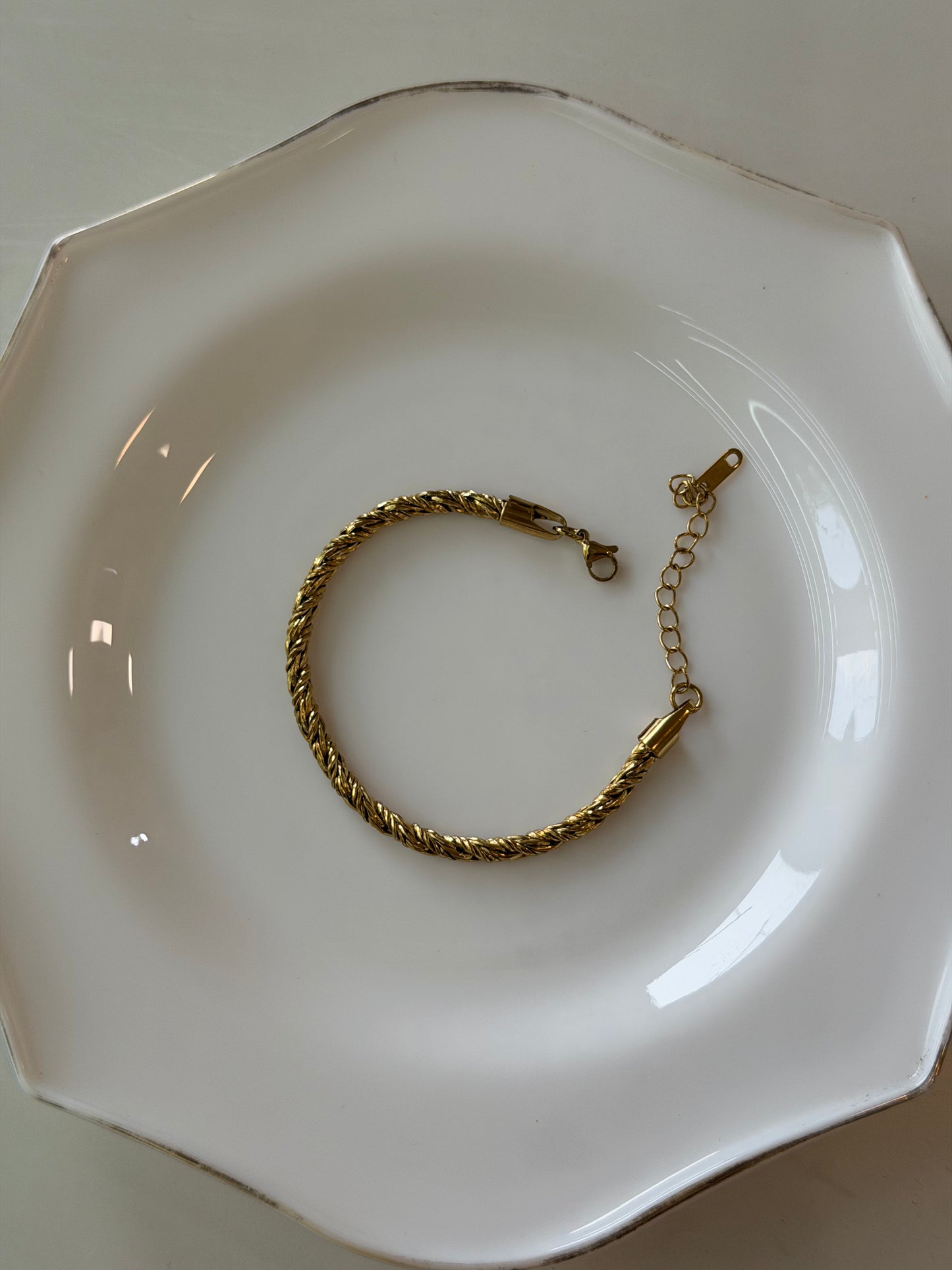 Misha chain bracelet