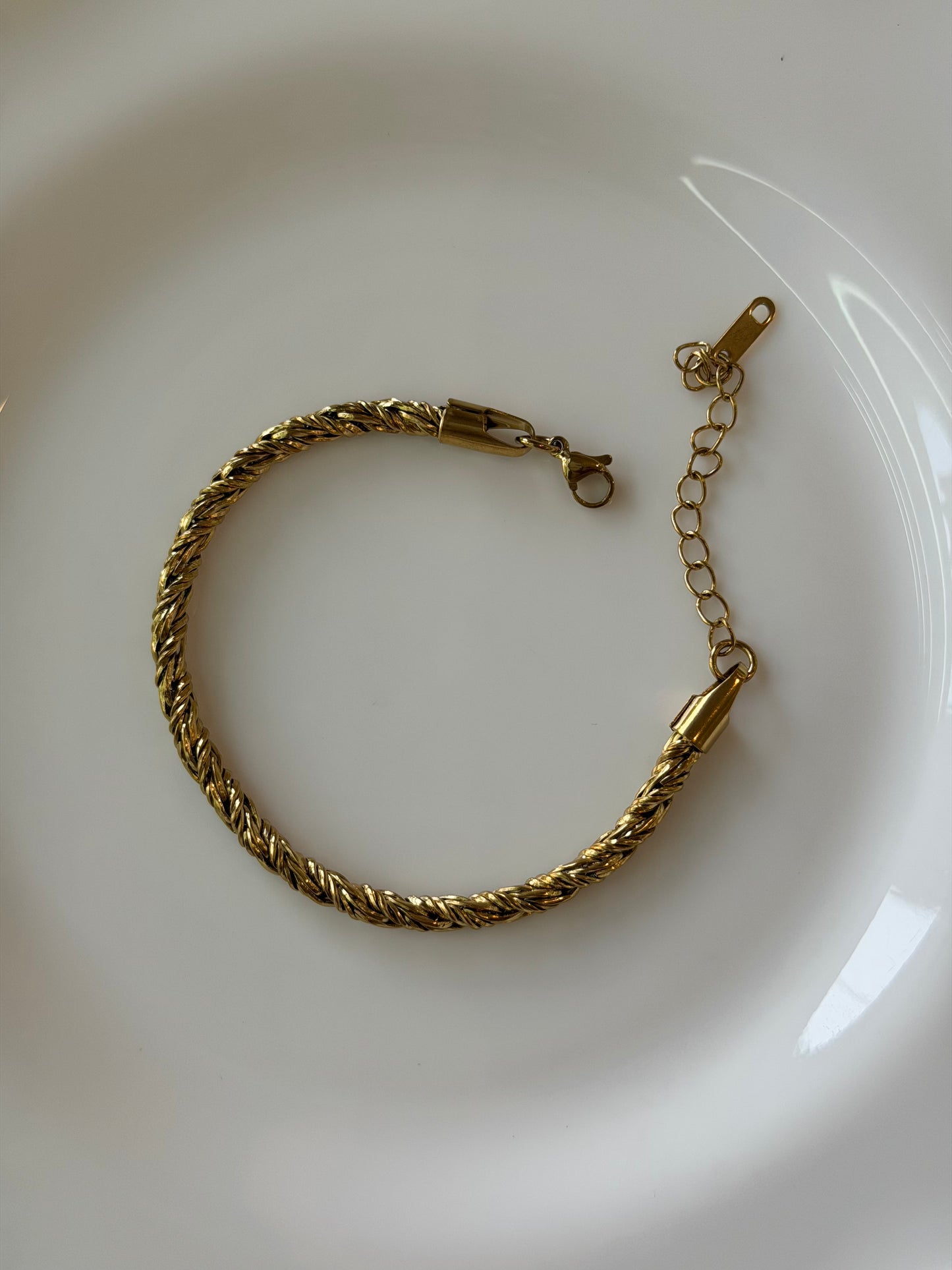 Misha chain bracelet