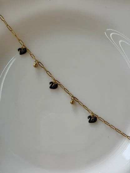 Swan dangling bracelet