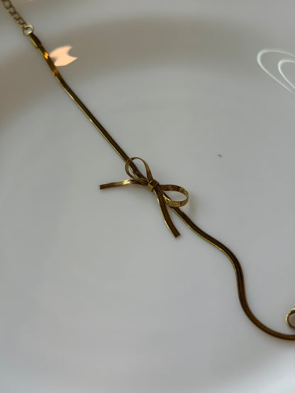 Bow chain bracelet