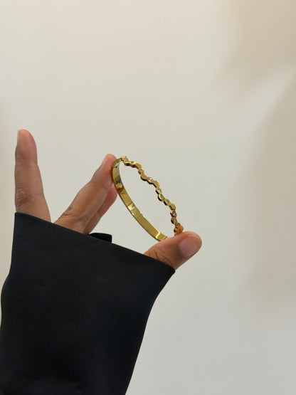 Ceil statement bracelet