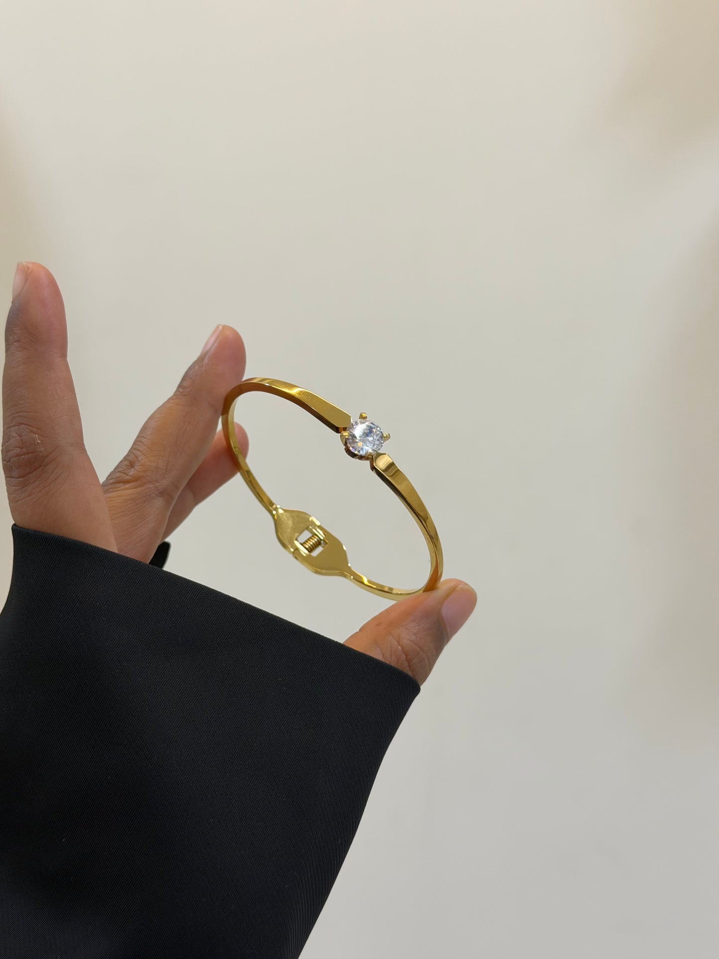 Luxe Zoya statement bracelet