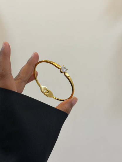 Luxe Zoya statement bracelet