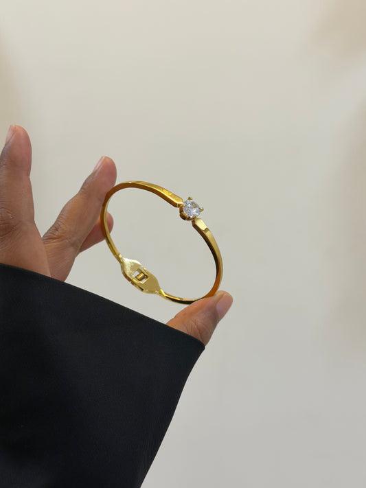 Luxe Zoya statement bracelet