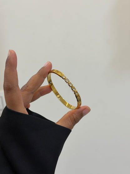 Amora statement bracelet