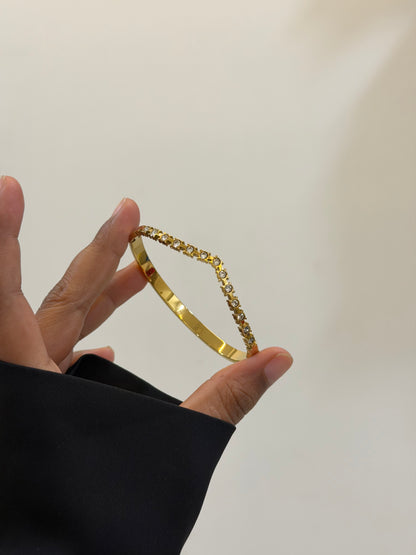 Luxe Sia chevron statement bracelet