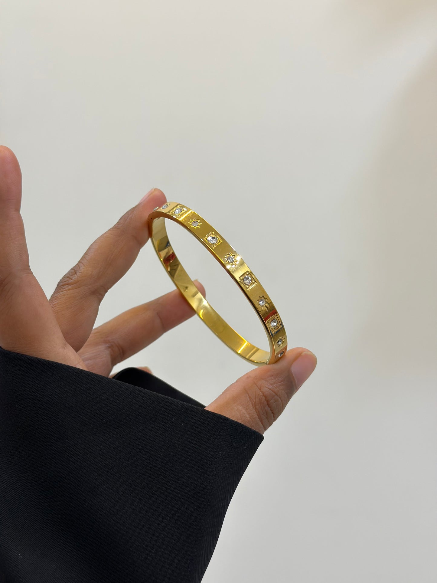 Chic classic bracelet
