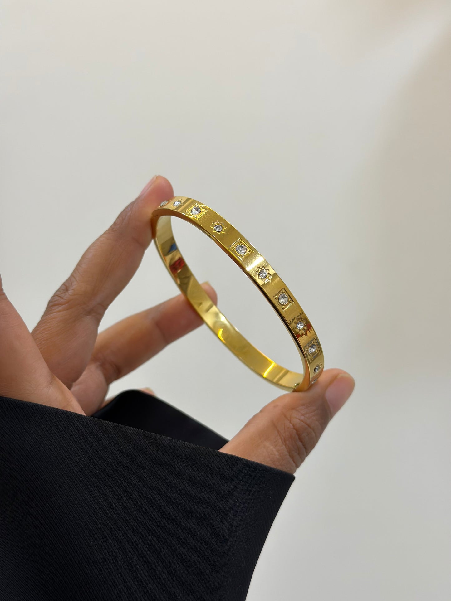 Chic classic bracelet
