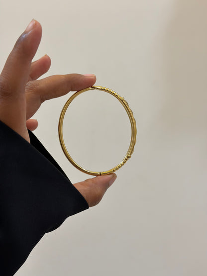 Aurette statement bracelet