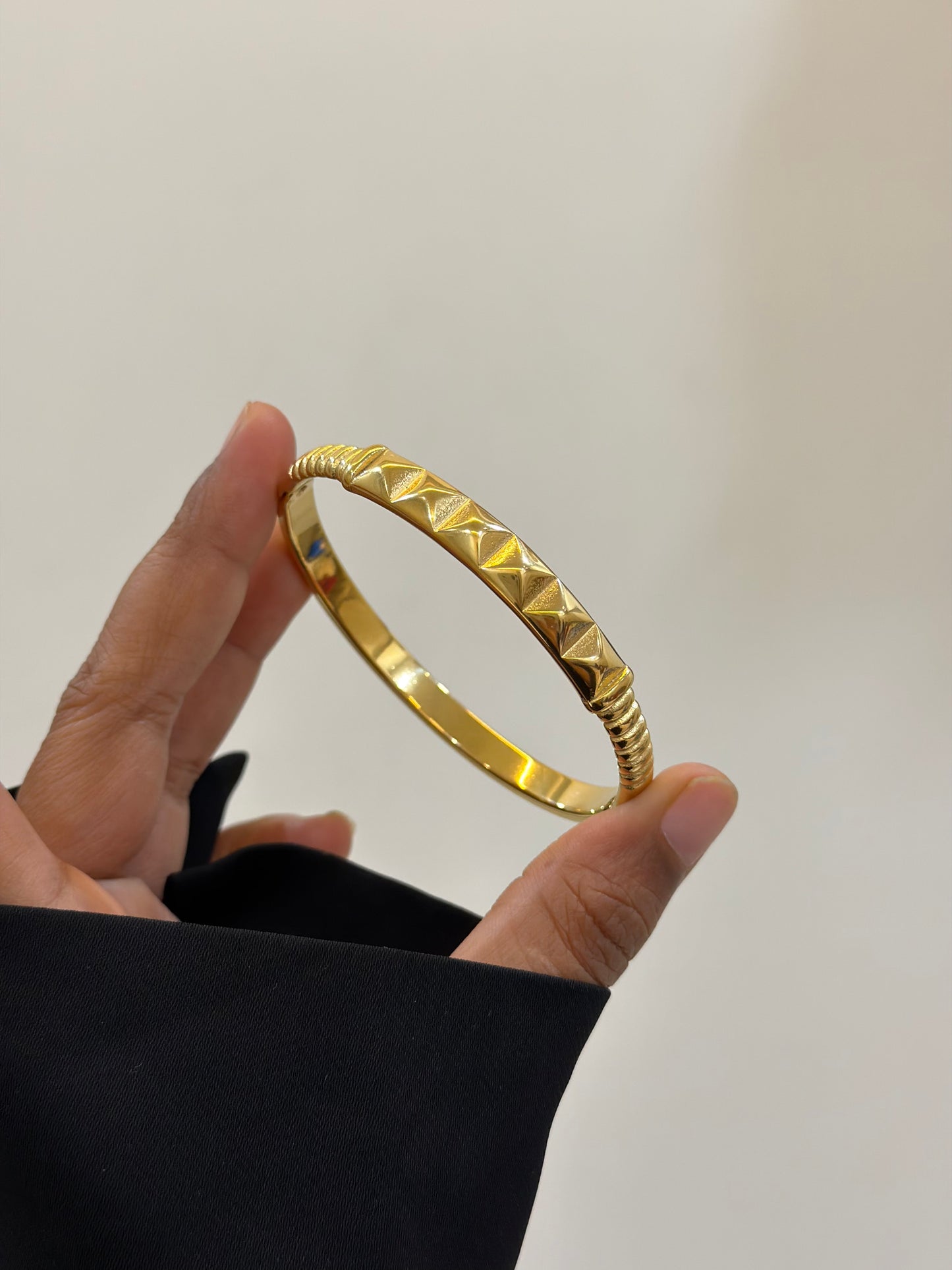 Aurette statement bracelet