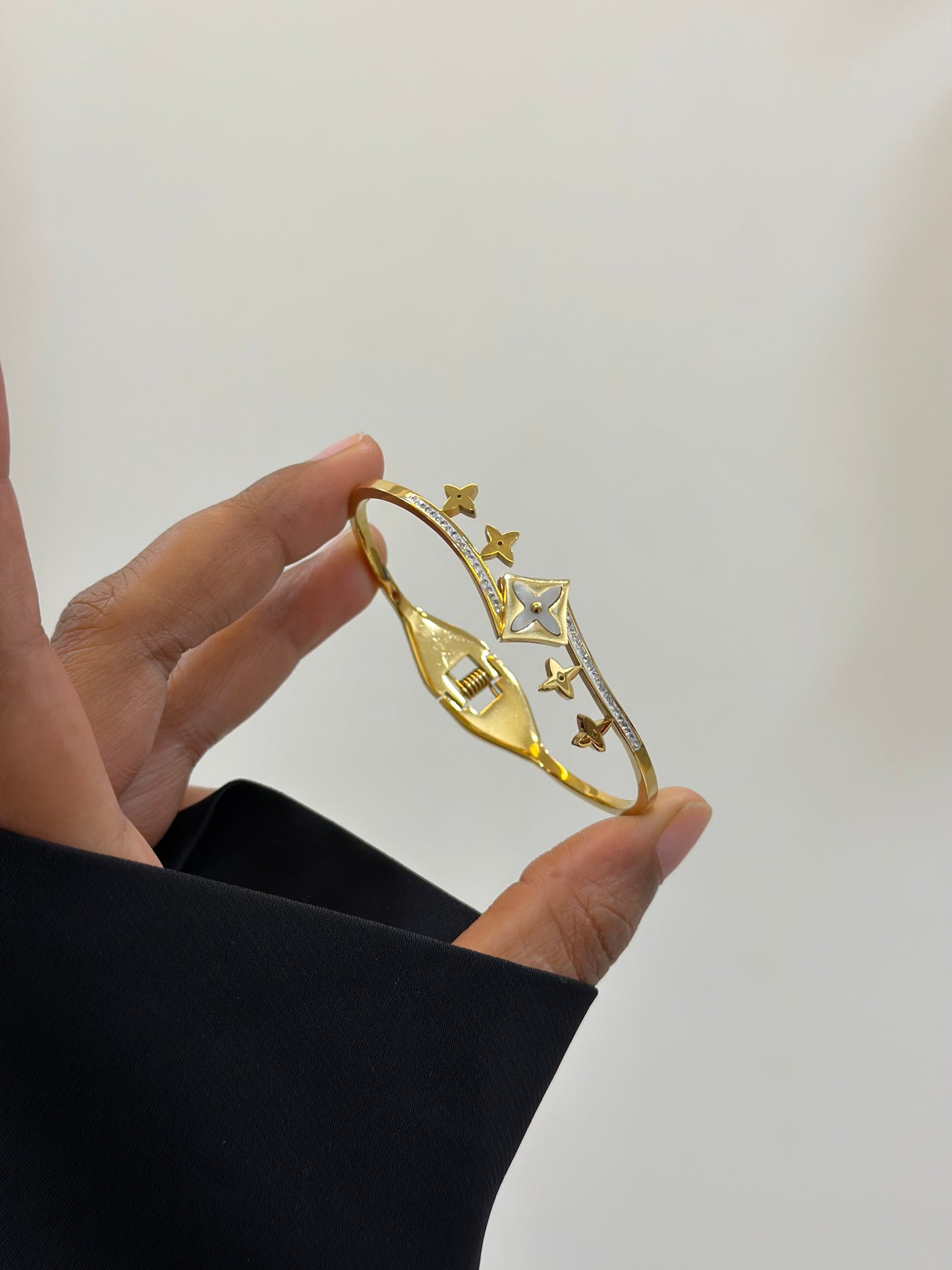 Cleef statement bracelet