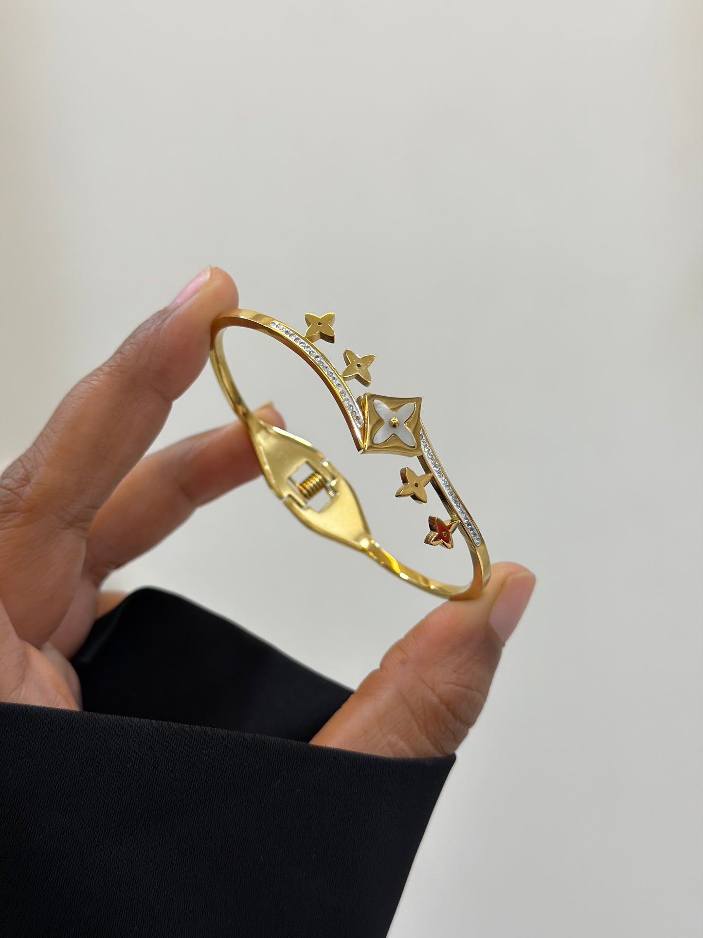 Cleef statement bracelet