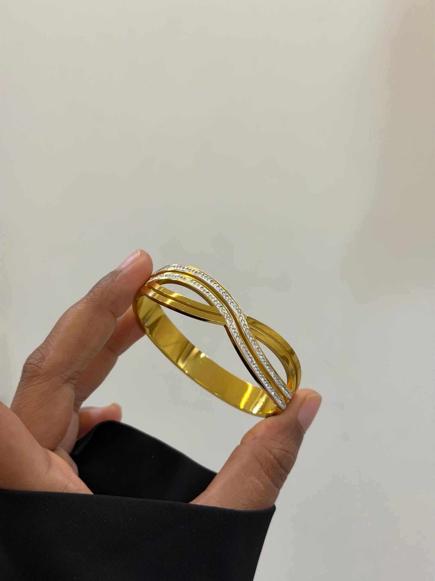 Zoya luxe infinity studded bracelet