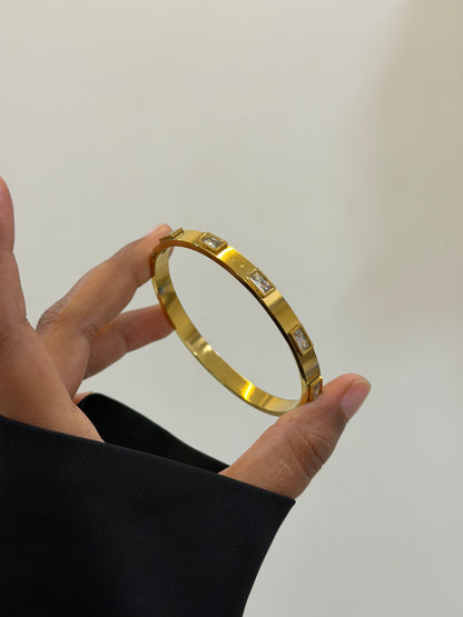 Aveline statement bracelet