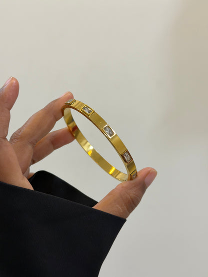Aveline statement bracelet