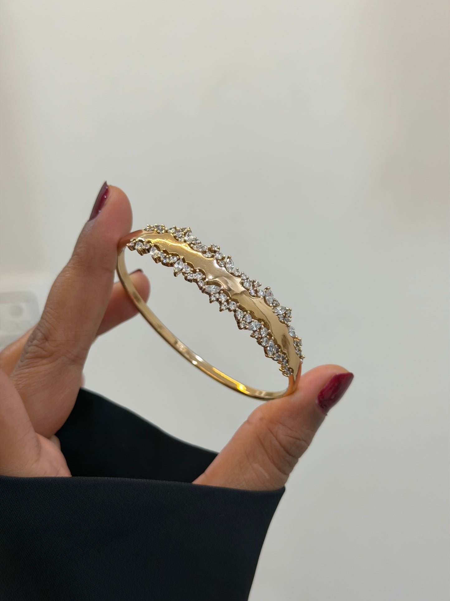 Luxe Nora statement bracelet