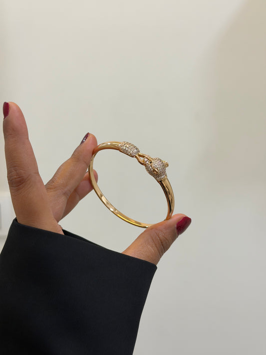 Luxe panthera statement bracelet