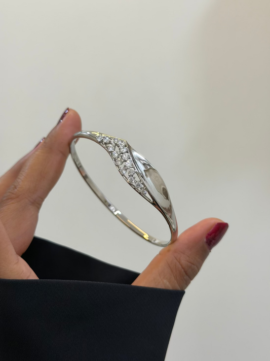 Luxe Myra statement bracelet