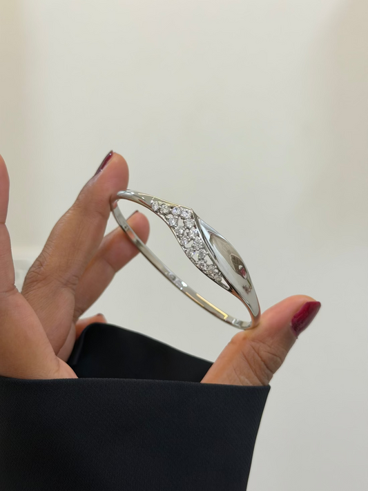 Luxe Myra statement bracelet