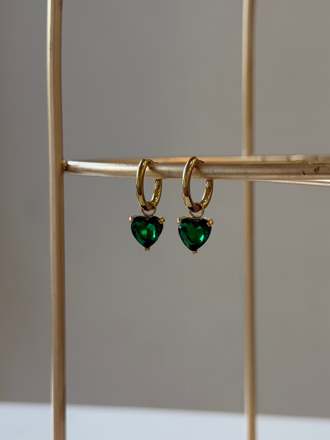 Noori emerald statement earring
