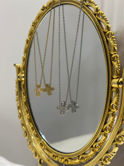 Luxe floral necklace