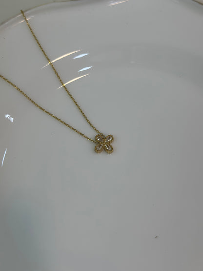 Luxe floral necklace