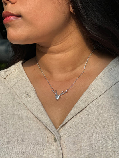 Ira luxe necklace ( Comes with premium box )
