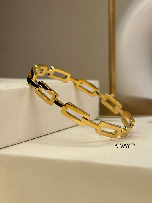 Linked it bracelet