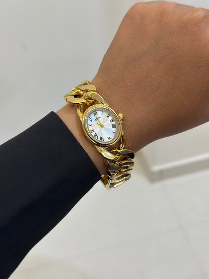 Chunky statement luxe watch