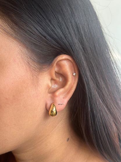 Mini Drop Earring