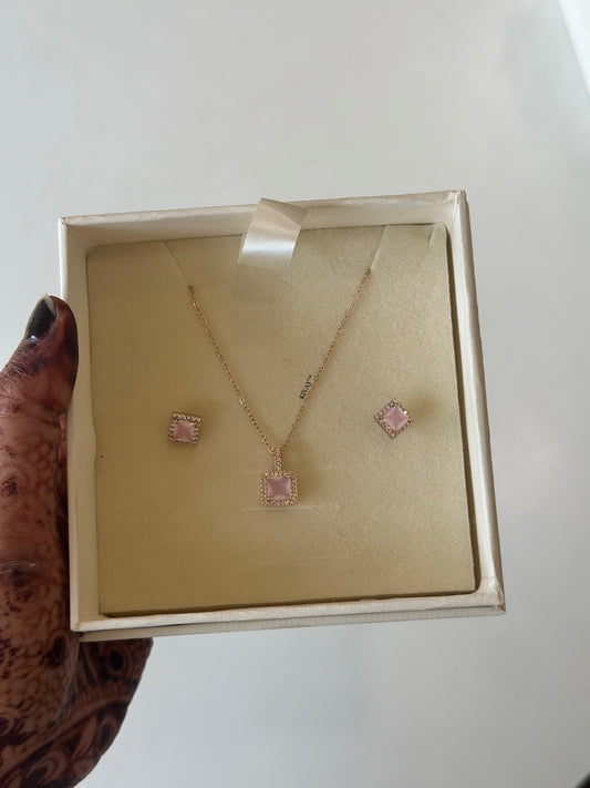 Shaya Pink Gift Set