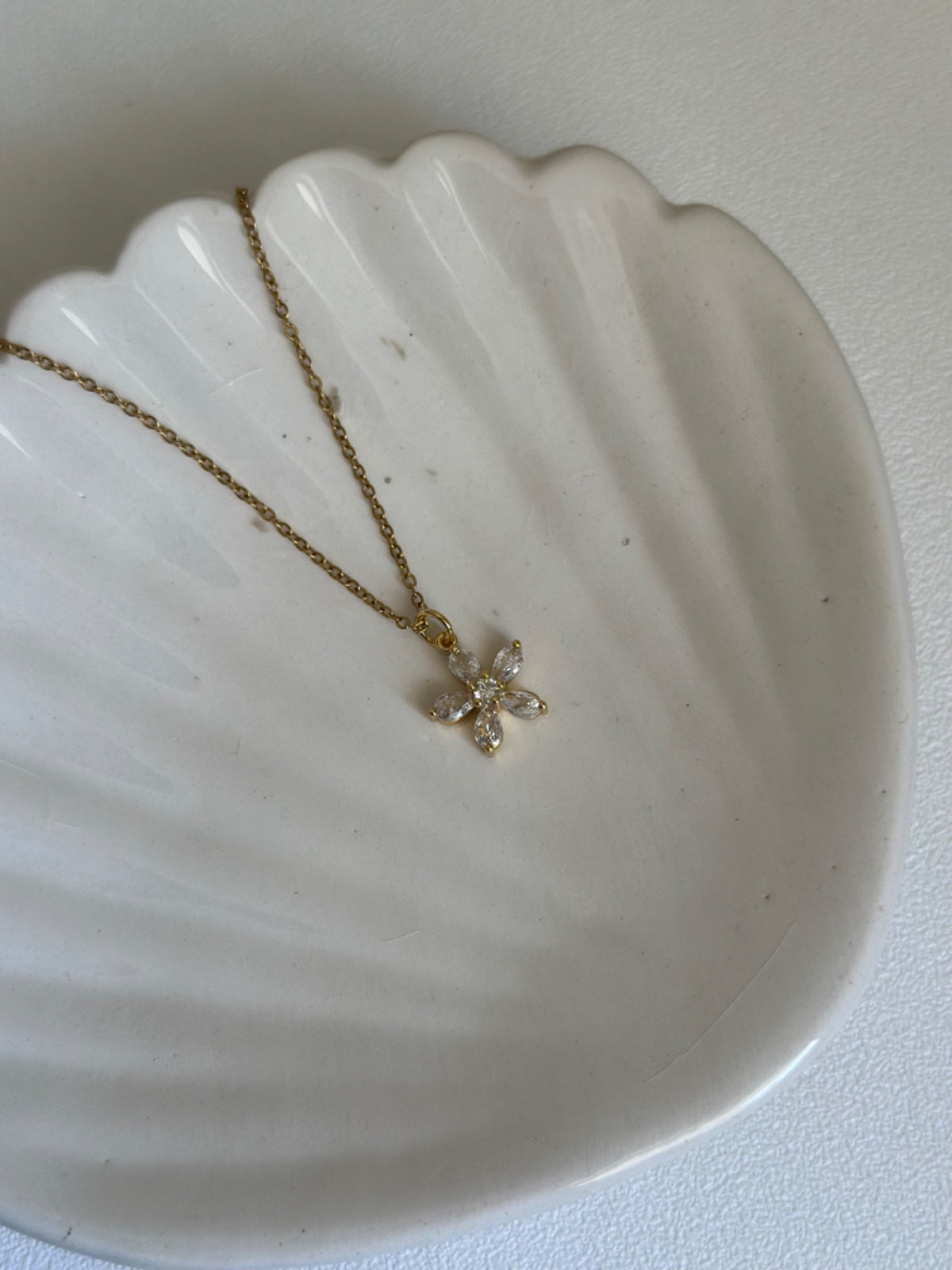 Della Necklace