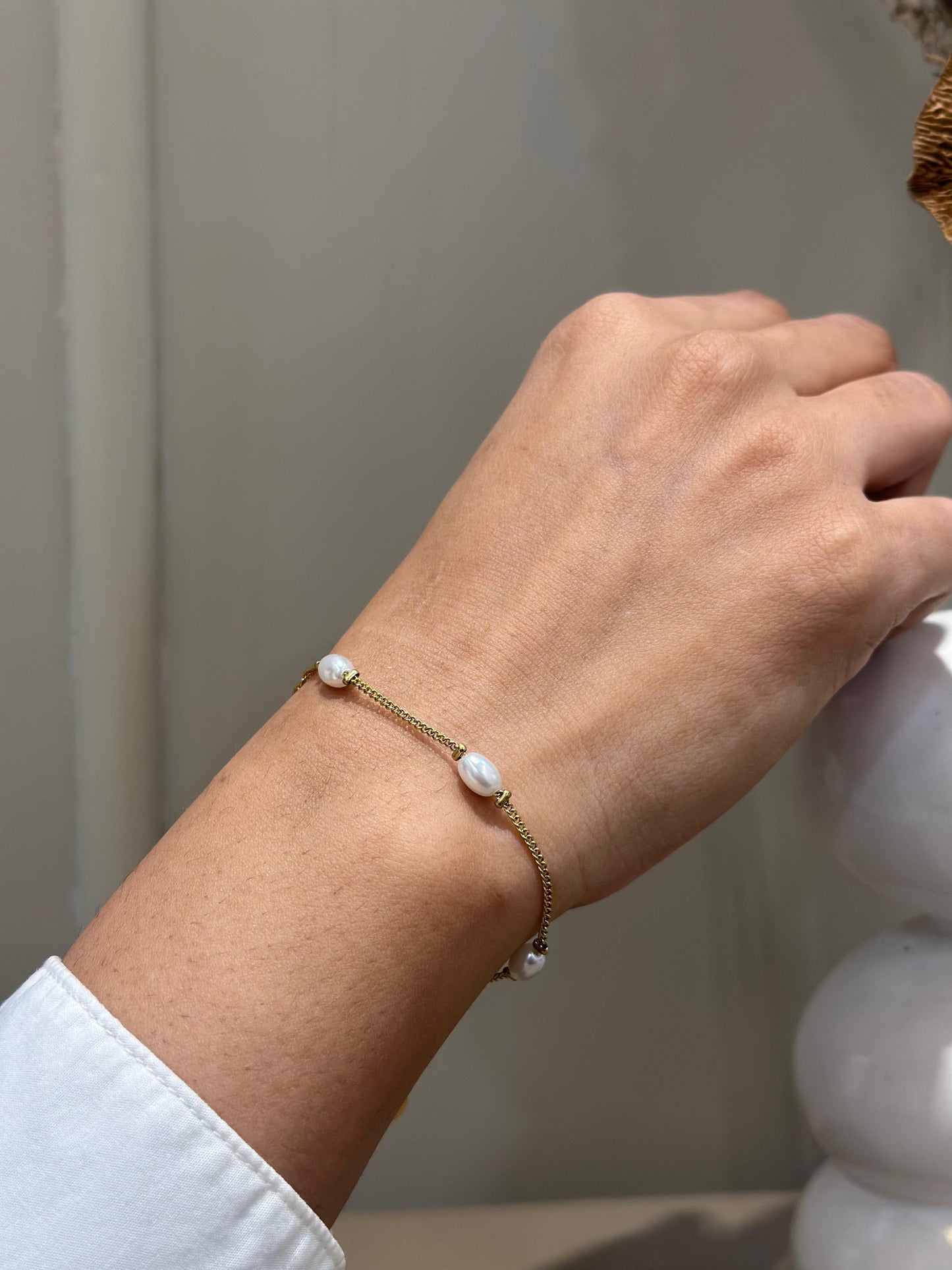 Lily Pearl Chain Bracelet